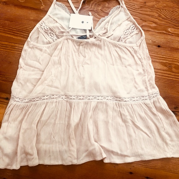 Cute pink top - Picture 3 of 6